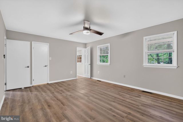9601 FAIRVIEW AVE, Manassas, VA 20110