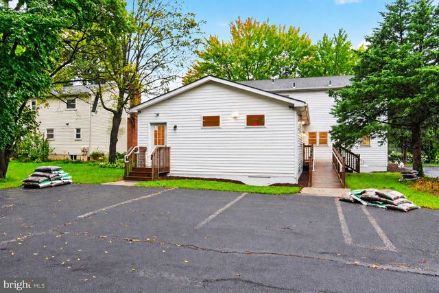 9601 FAIRVIEW AVE, Manassas, VA 20110