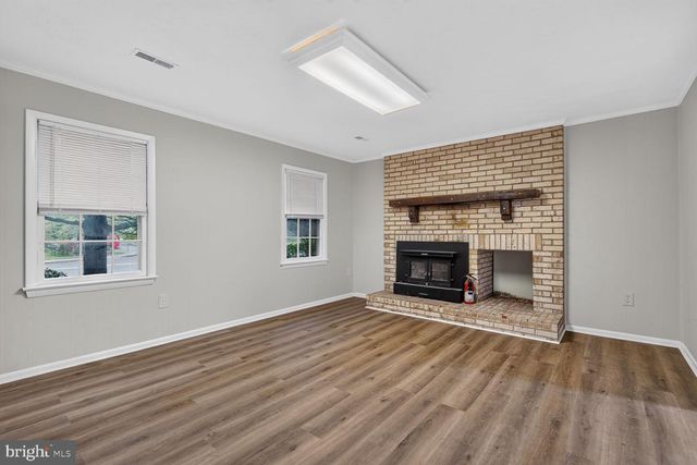 9601 FAIRVIEW AVE, Manassas, VA 20110