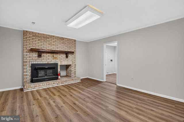 9601 FAIRVIEW AVE, Manassas, VA 20110