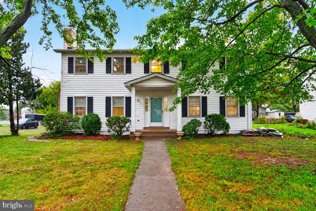 9601 FAIRVIEW AVE, Manassas, VA 20110