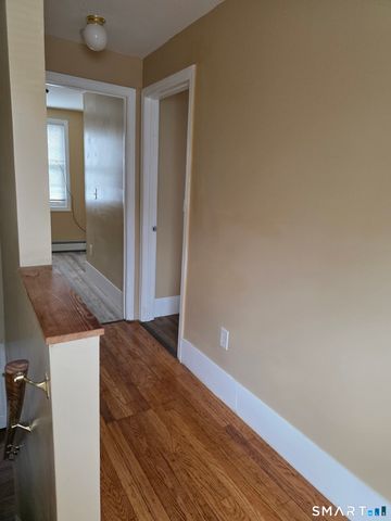 19 Goff Street, Meriden, CT 06451