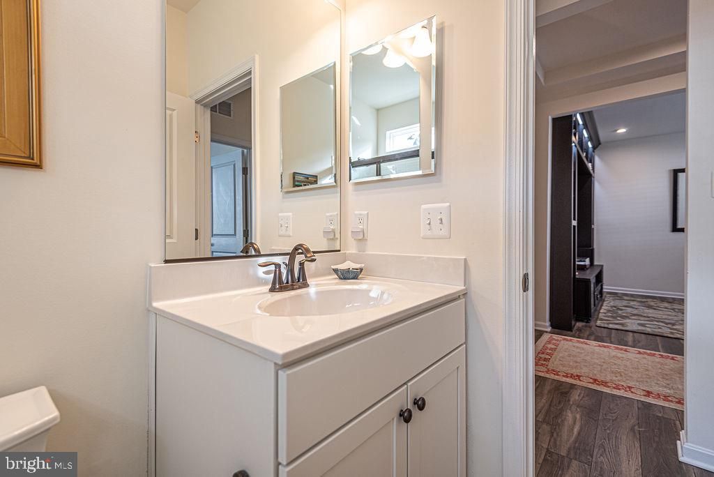 Image 16 of property listing at 10315 QUARTER DECK LN, Berlin, MD 21811