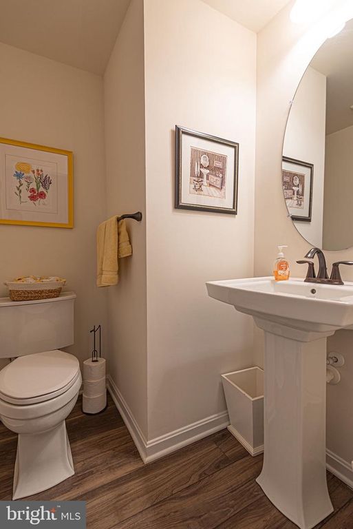 Image 25 of property listing at 10315 QUARTER DECK LN, Berlin, MD 21811