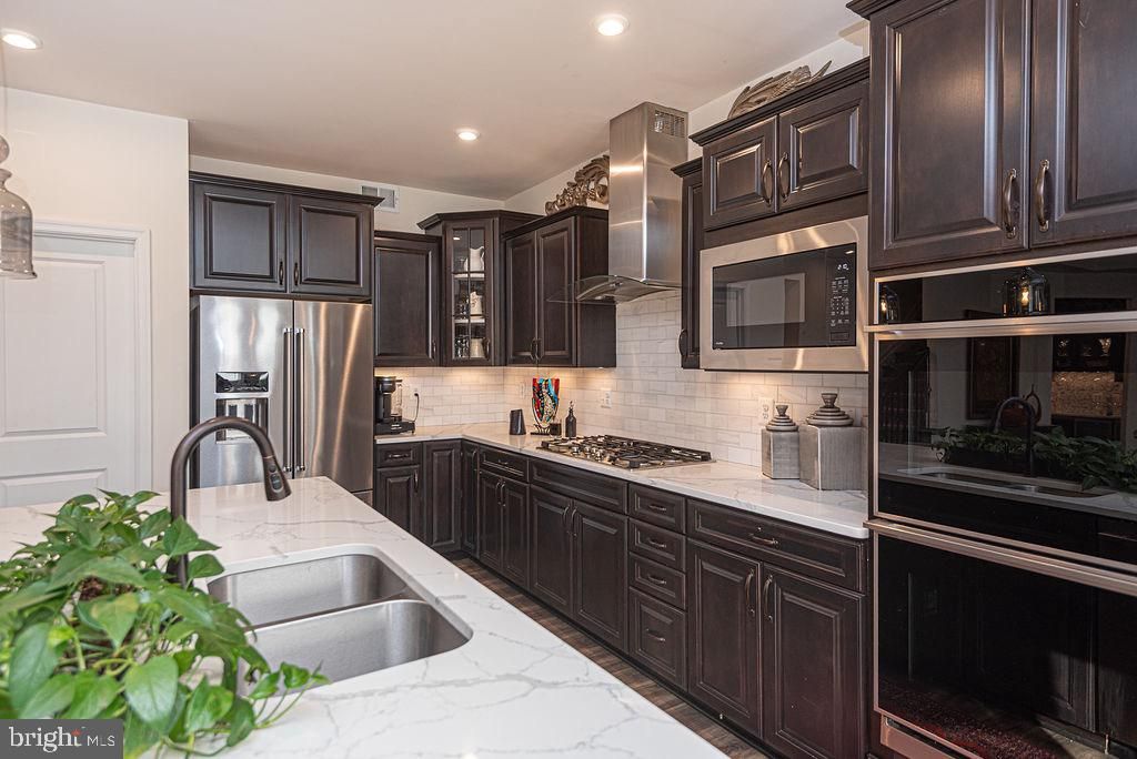 Image 39 of property listing at 10315 QUARTER DECK LN, Berlin, MD 21811