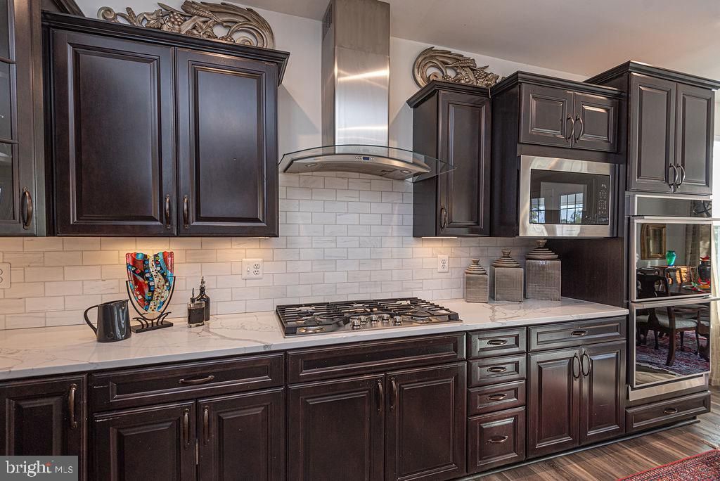 Image 40 of property listing at 10315 QUARTER DECK LN, Berlin, MD 21811