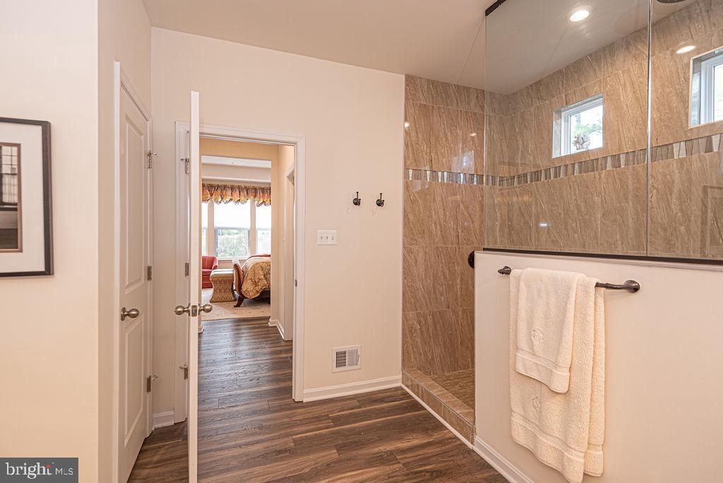 Image 62 of property listing at 10315 QUARTER DECK LN, Berlin, MD 21811