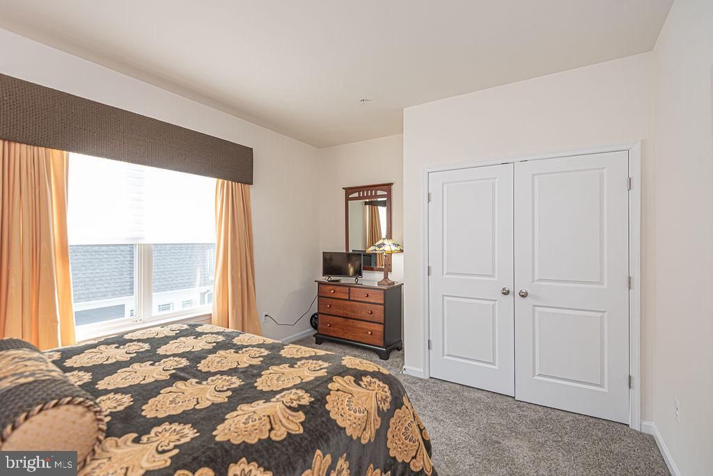 Image 72 of property listing at 10315 QUARTER DECK LN, Berlin, MD 21811