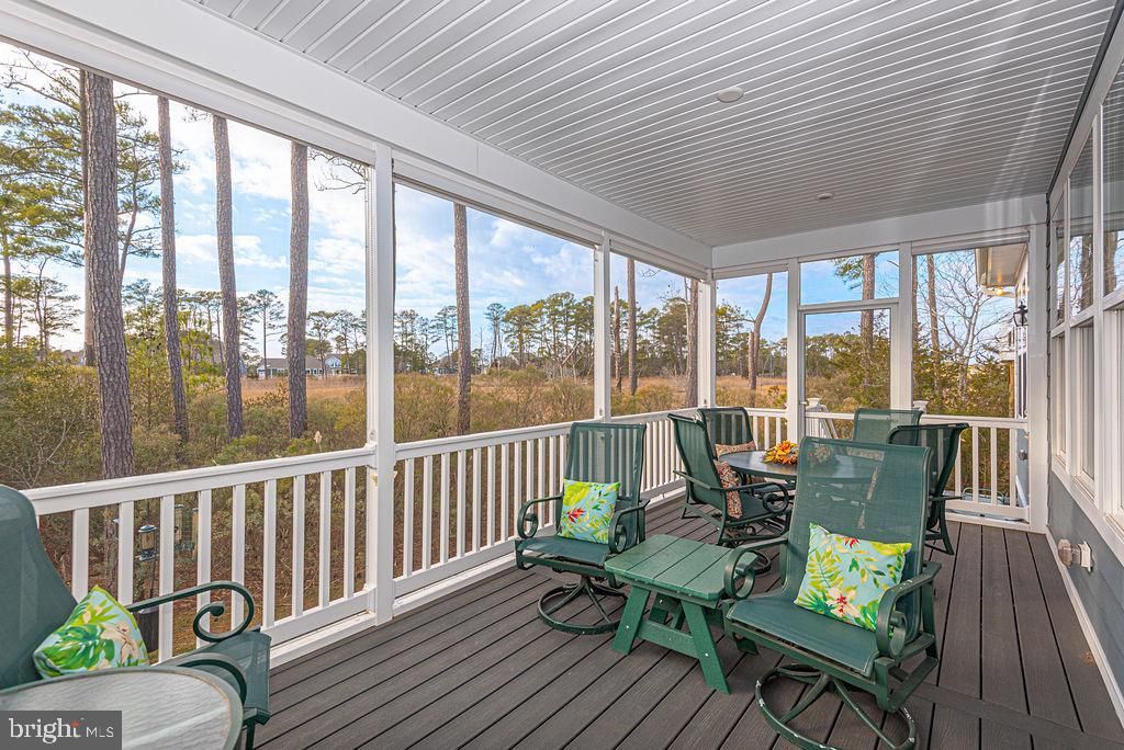 Image 75 of property listing at 10315 QUARTER DECK LN, Berlin, MD 21811