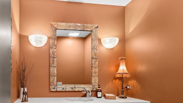 66 Watergate Road, South Barrington, IL 60010