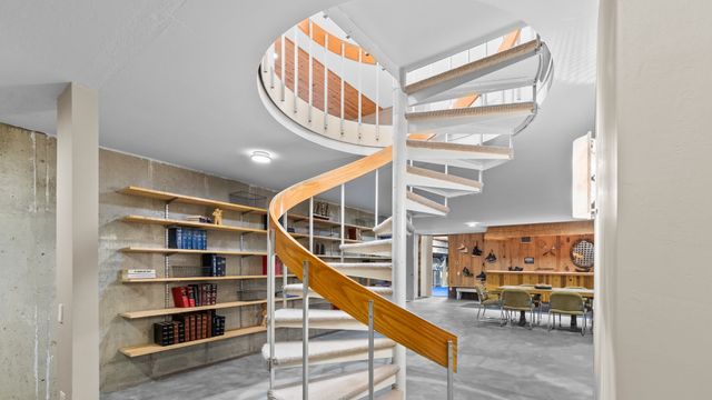 66 Watergate Road, South Barrington, IL 60010