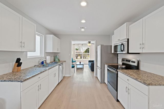 1004 Polk Ave, Pensacola, FL 32507