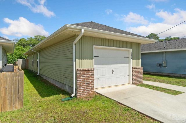 1004 Polk Ave, Pensacola, FL 32507
