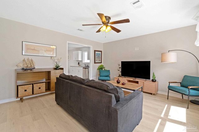 1004 Polk Ave, Pensacola, FL 32507