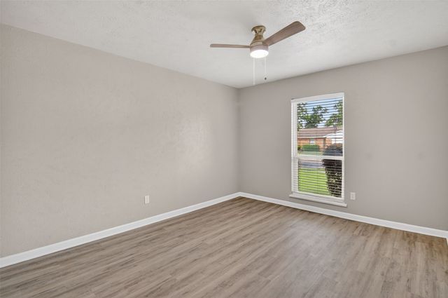 6600 Sunset Road, North Richland Hills, TX 76182