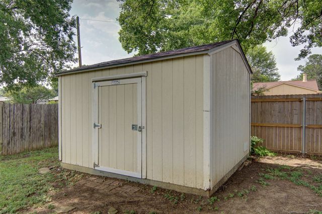 6600 Sunset Road, North Richland Hills, TX 76182