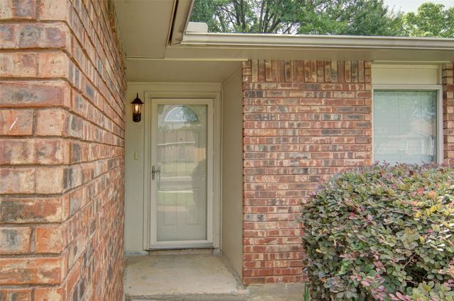 6600 Sunset Road, North Richland Hills, TX 76182