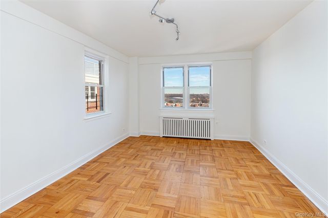 3725 Henry Hudson Parkway 12D, Bronx, NY 10463