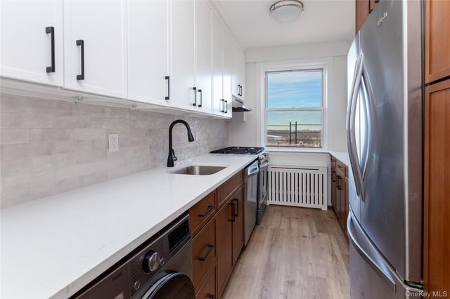 3725 Henry Hudson Parkway 12D, Bronx, NY 10463