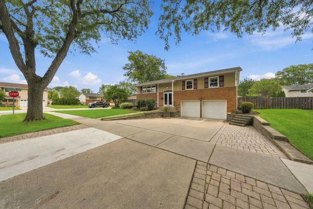 503 N Schirra Drive, Palatine, IL 60074