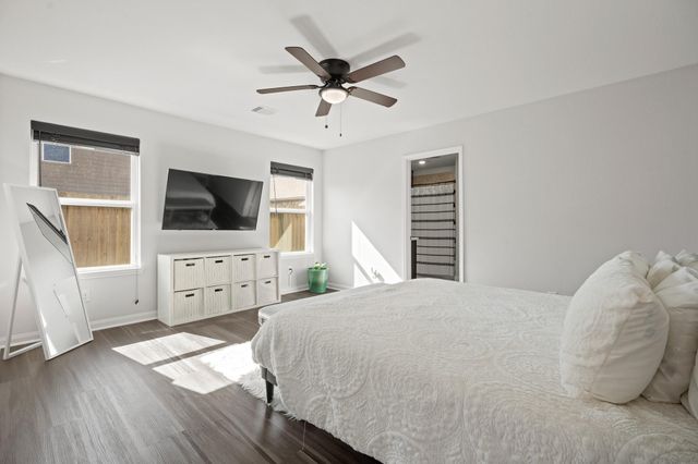 6214 El Topacio Dr, Houston, TX 77048