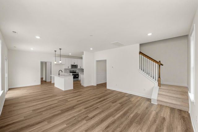 5025 Salient Dr, Spring Hill, TN 37174