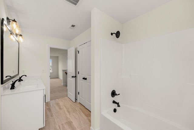 5025 Salient Dr, Spring Hill, TN 37174