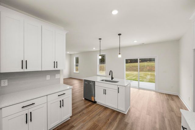 5025 Salient Dr, Spring Hill, TN 37174