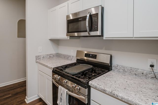 286 AMBER AVENUE, Calera, AL 35040