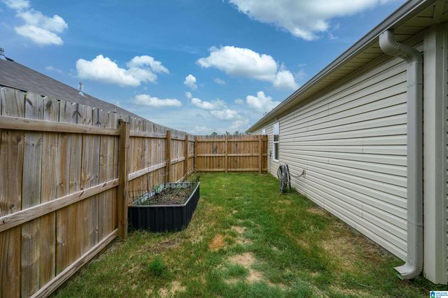 286 AMBER AVENUE, Calera, AL 35040