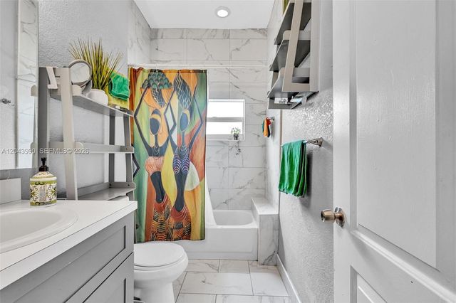 1800 NW 3rd Ct, Fort Lauderdale, FL 33311