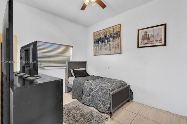 1800 NW 3rd Ct, Fort Lauderdale, FL 33311
