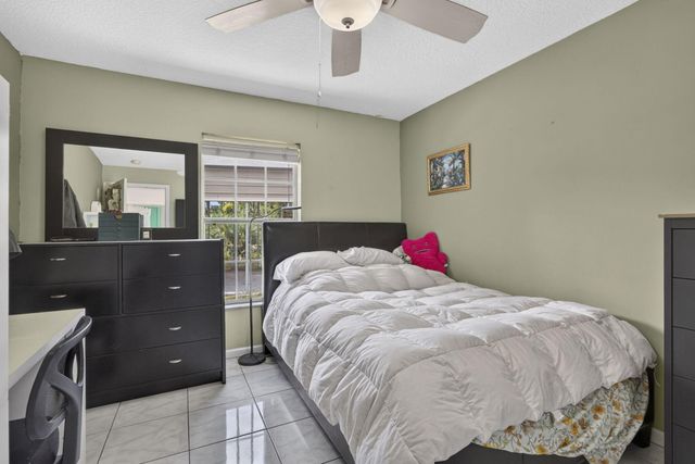 14883 60TH Court N, The Acreage, FL 33470