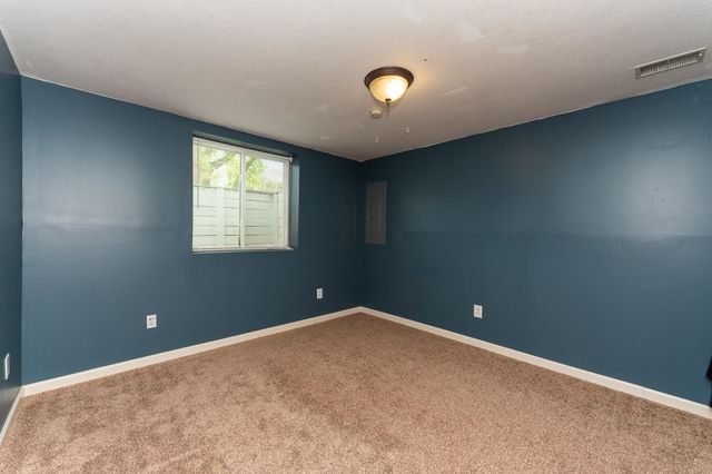 1604 E Gaylord Street, Mount Pleasant, MI 48858