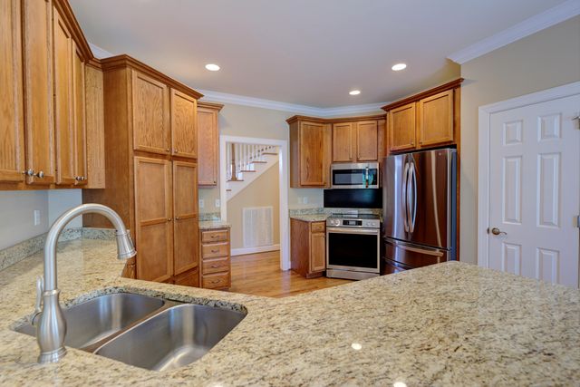 65 Thorncrest Drive, Ringgold, GA 30736