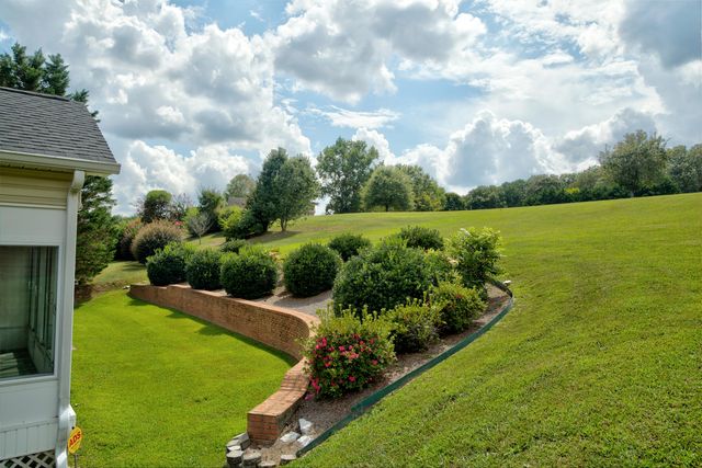 65 Thorncrest Drive, Ringgold, GA 30736