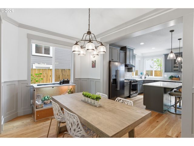 1024 Ne GOING St, Portland, OR 97211