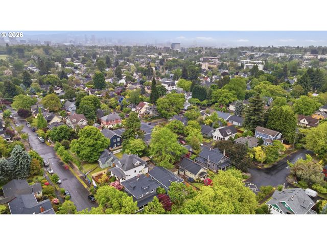 1024 Ne GOING St, Portland, OR 97211