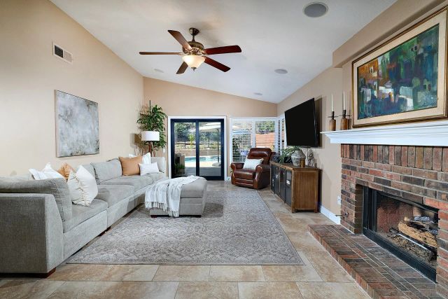 9176 Truman St, San Diego, CA 92129