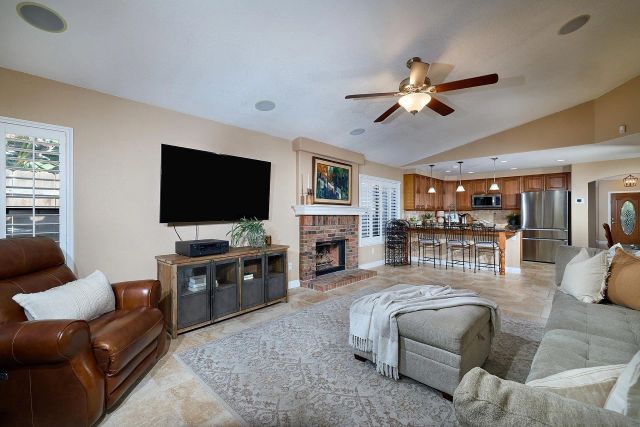 9176 Truman St, San Diego, CA 92129