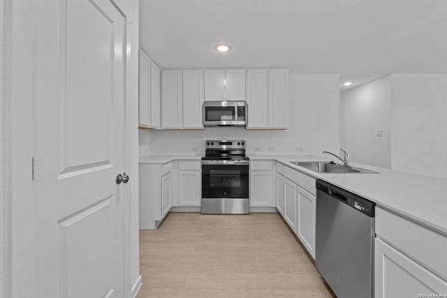 418 Sauvignon Pt, New Braunfels, TX 78130