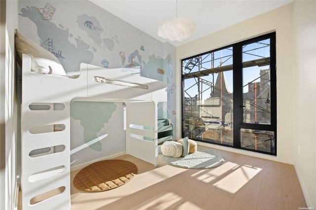 31-16 21st Street 3C, Astoria, NY 11106