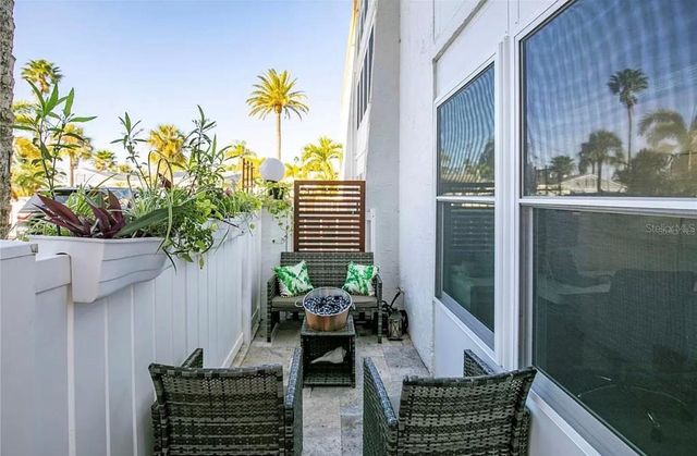 661 POINSETTIA AVENUE 104, Clearwater Beach, FL 33767