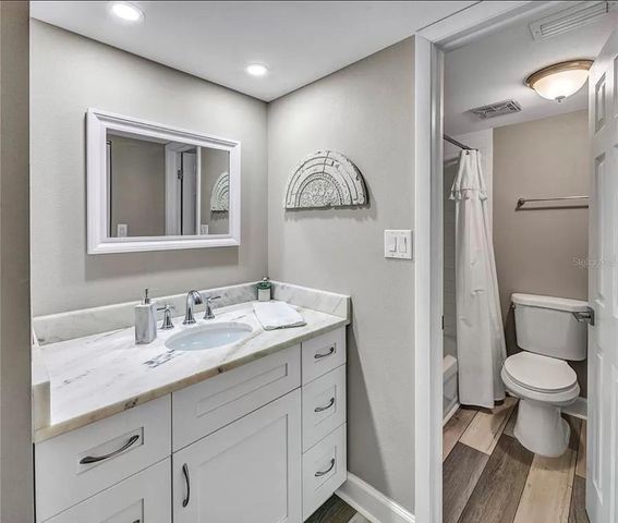 661 POINSETTIA AVENUE 104, Clearwater Beach, FL 33767