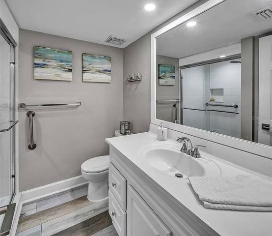 661 POINSETTIA AVENUE 104, Clearwater Beach, FL 33767