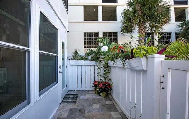 661 POINSETTIA AVENUE 104, Clearwater Beach, FL 33767