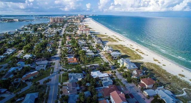 661 POINSETTIA AVENUE 104, Clearwater Beach, FL 33767