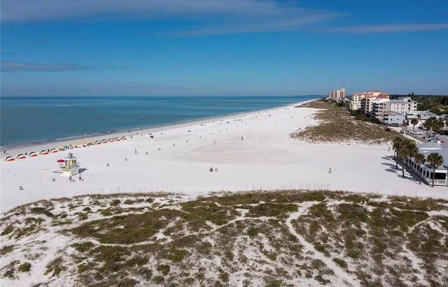 661 POINSETTIA AVENUE 104, Clearwater Beach, FL 33767