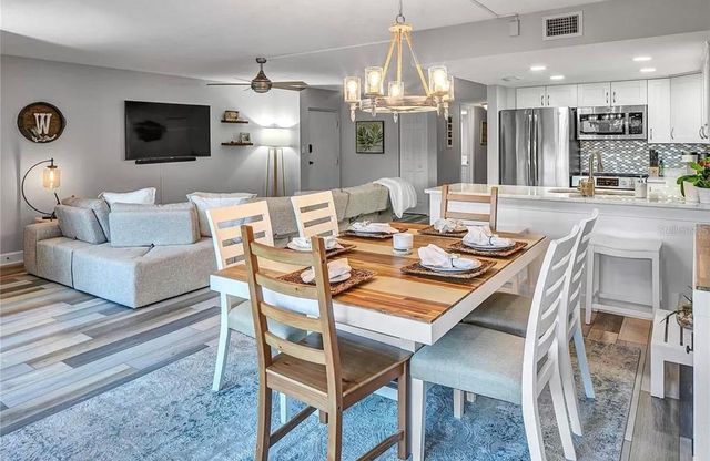 661 POINSETTIA AVENUE 104, Clearwater Beach, FL 33767