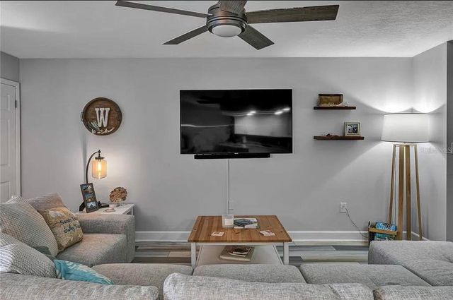 661 POINSETTIA AVENUE 104, Clearwater Beach, FL 33767